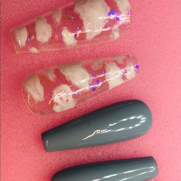 Press on custom gel nails long coffin clouds - Picture 6 of 6